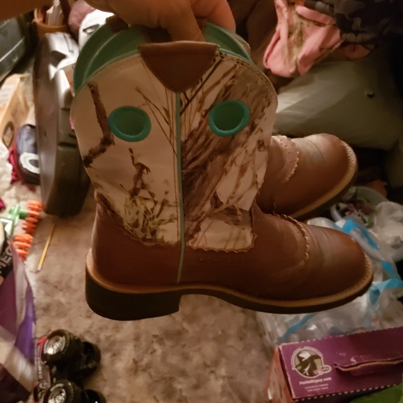 Ariat Shoes - Womans boots